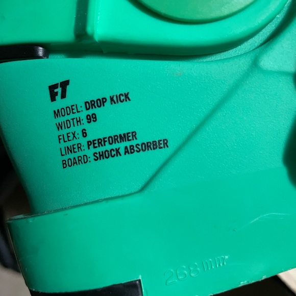 Ski boots drop kick - Picture 3 of 5